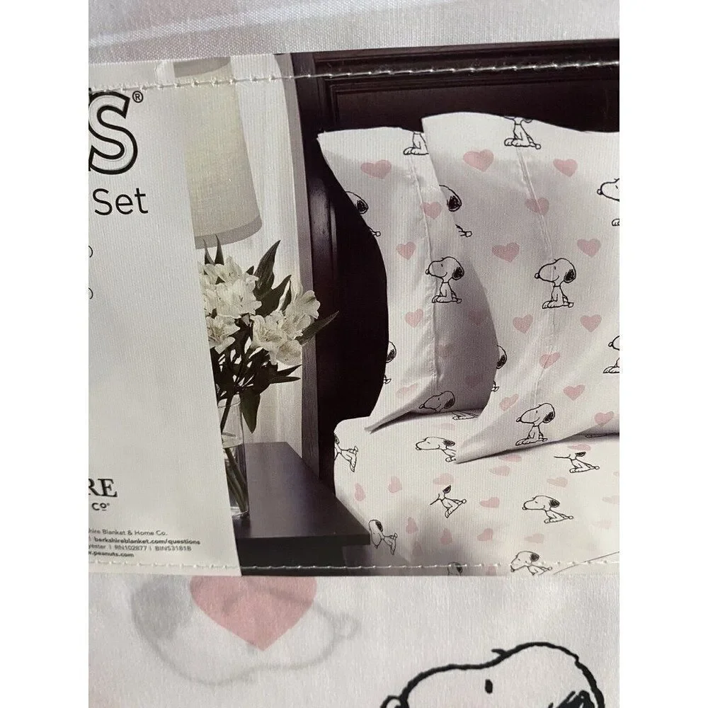 4 Pc Peanuts Snoopy Pink Hearts Valentines Day QUEEN Size Sheet Set Soft‎ NEW